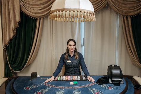 dealer in casino salray - highest paid casino dealers.